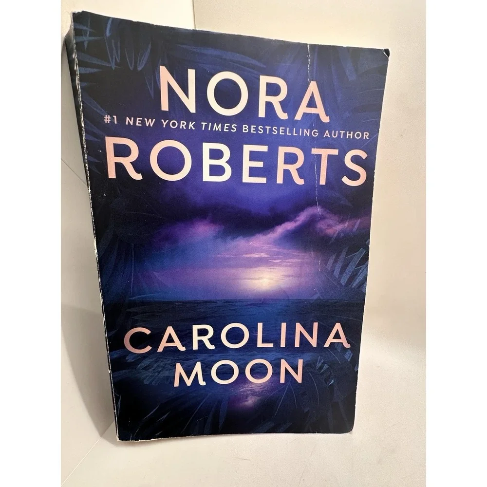 Book Lot 3 Colleen Hoover‎ Reminders Nora Roberts Carolina Moon